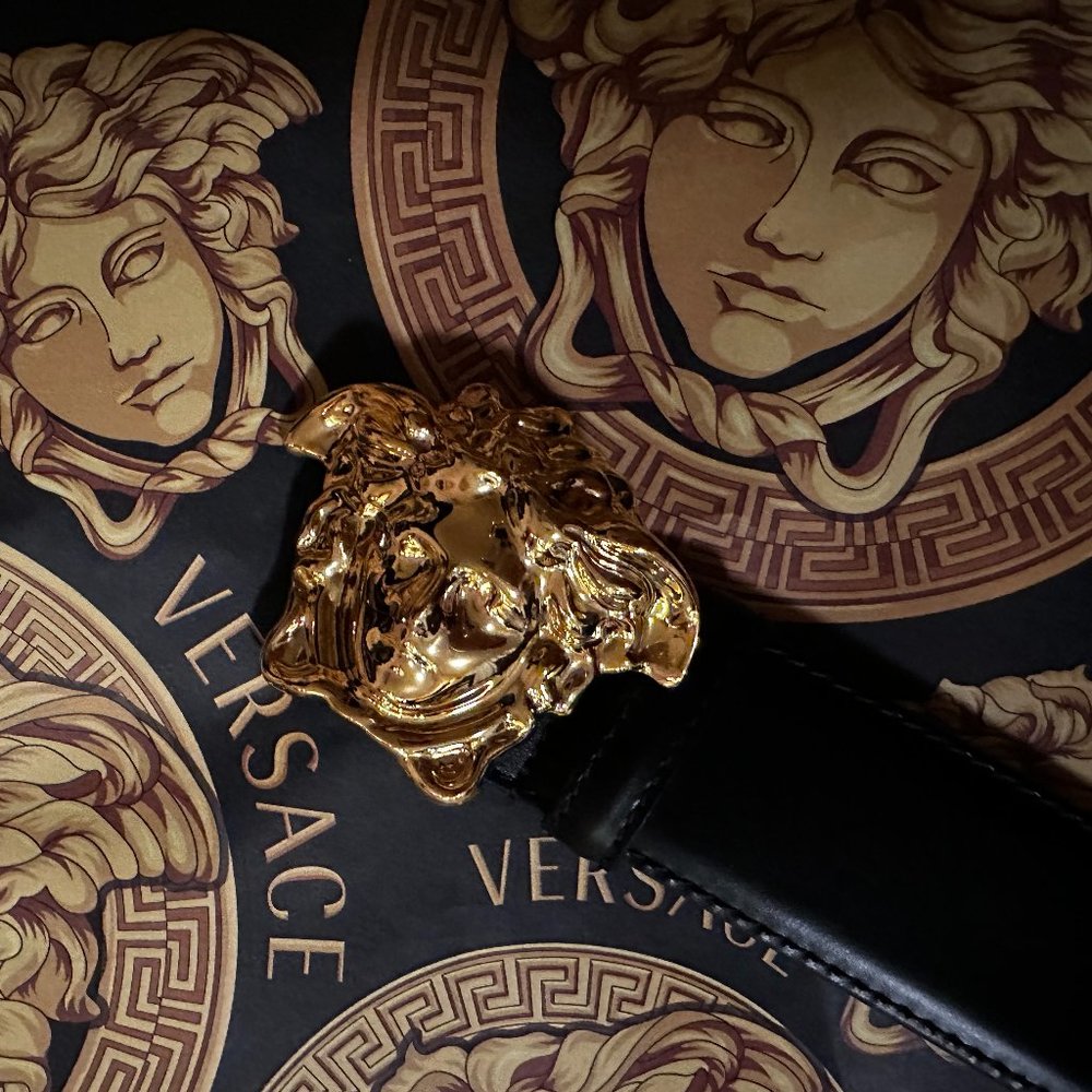 Versace Palazzo Belt Medusa Head Gold Authentic